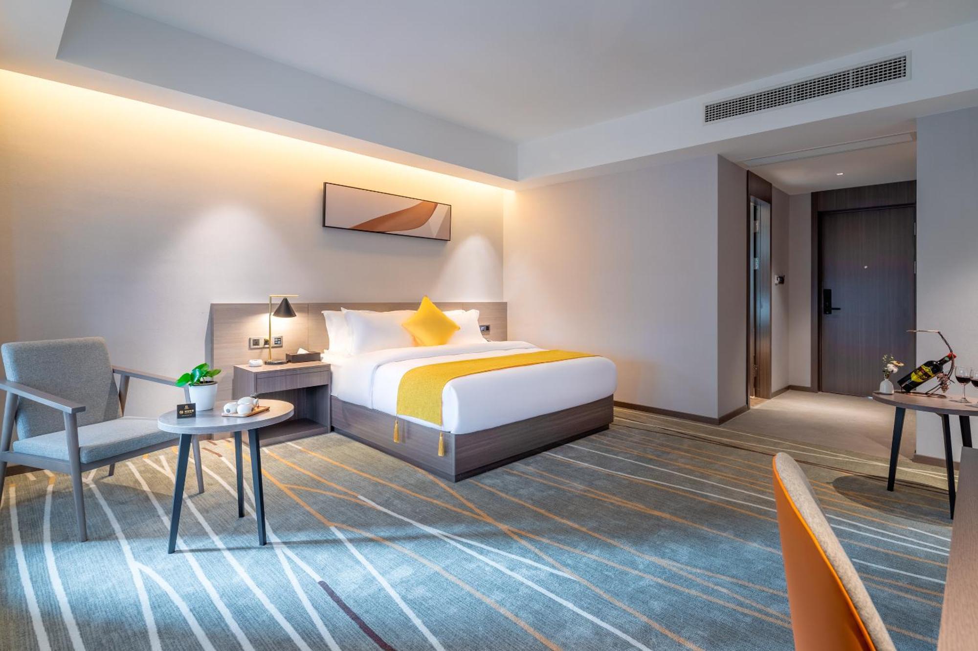 Luzhou Baian Smart Hotel Exteriör bild