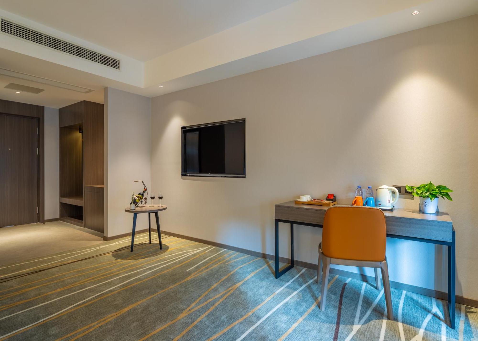 Luzhou Baian Smart Hotel Exteriör bild