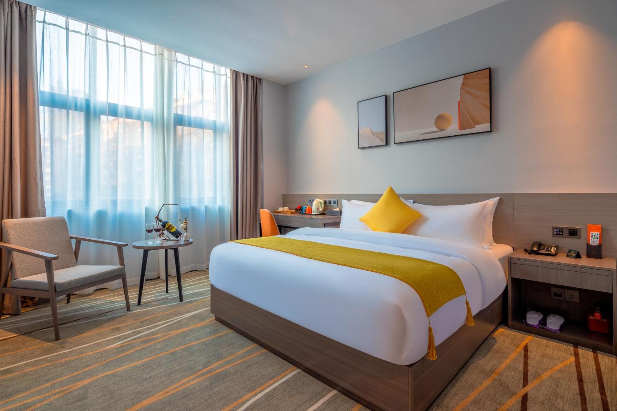 Luzhou Baian Smart Hotel Exteriör bild